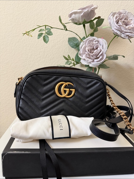 Gucci Handbags - Gucci Black GG Marmont Chevron Leather Crossbody Bag